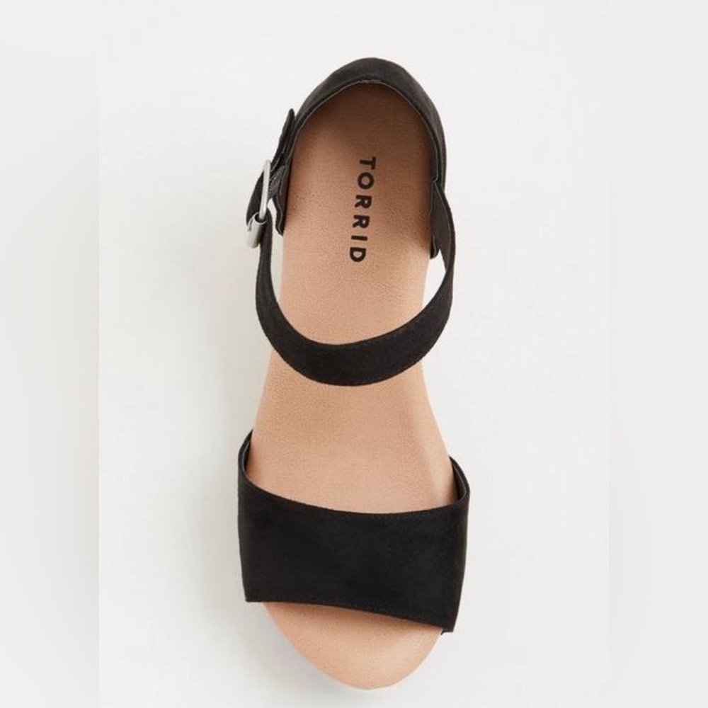 Studded Wood Platform Wedge
